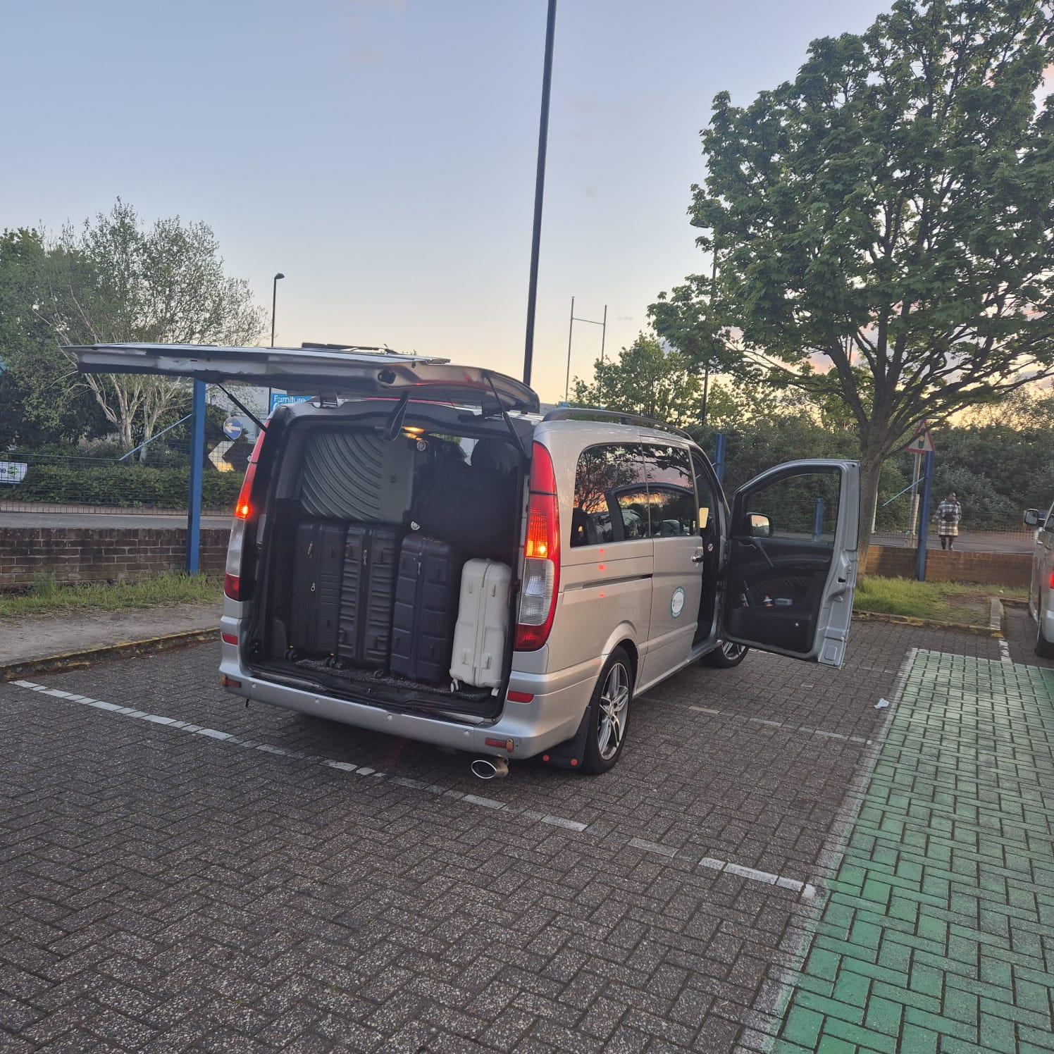 viaUNO Cars private hire on the road in Southampton