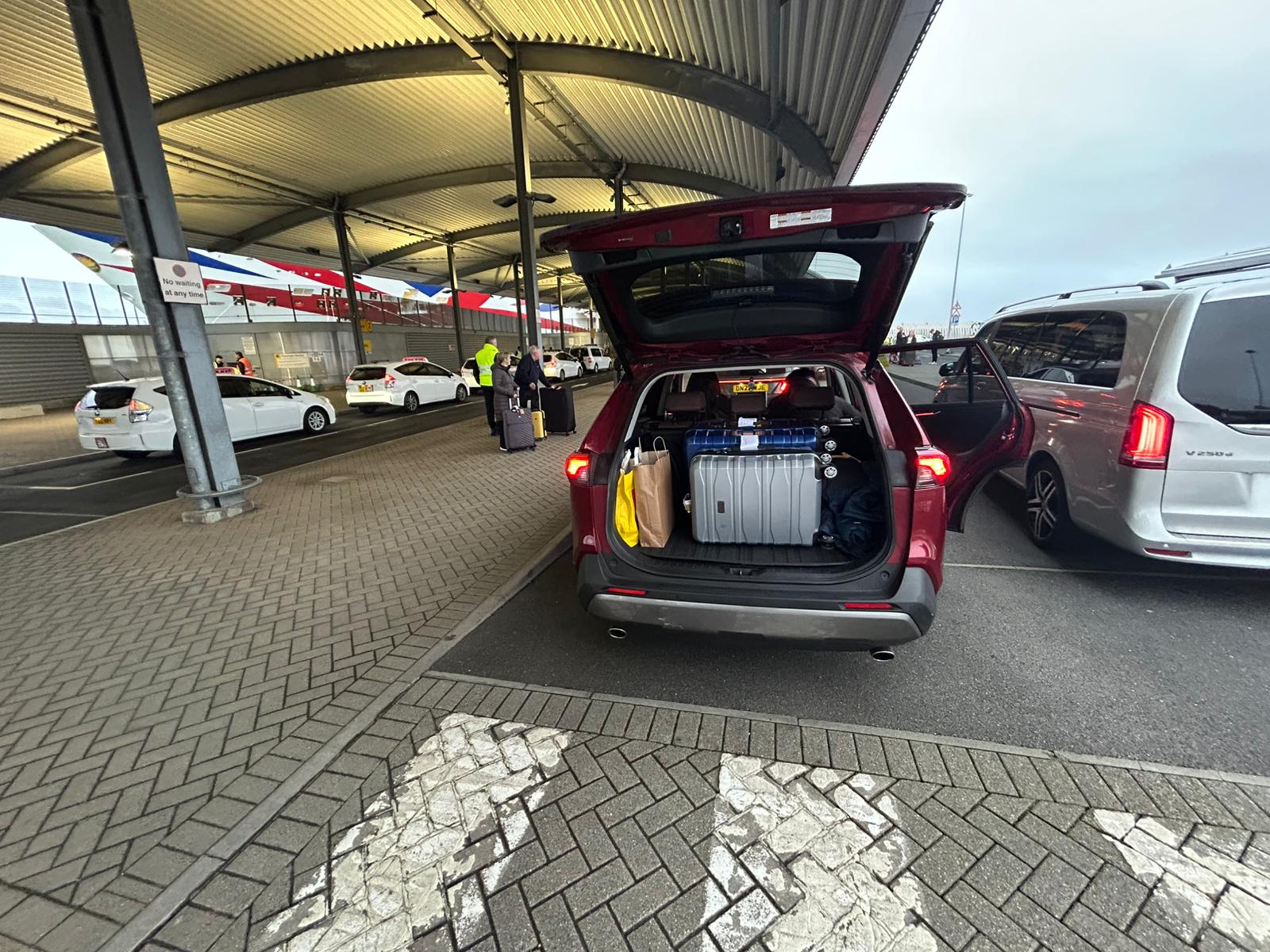 Family-friendly airport transfer from Southampton