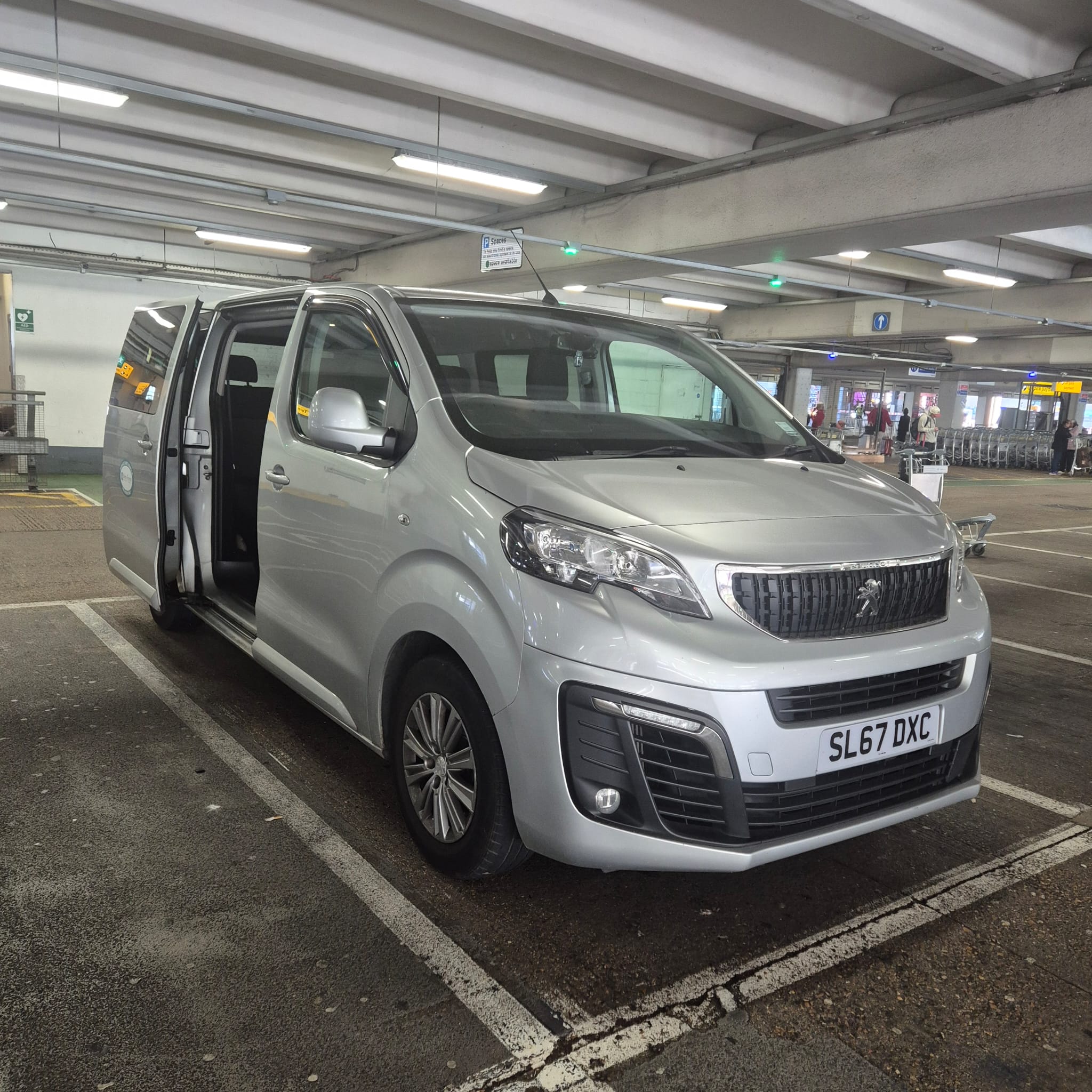 Premium saloon private hire car in Southampton