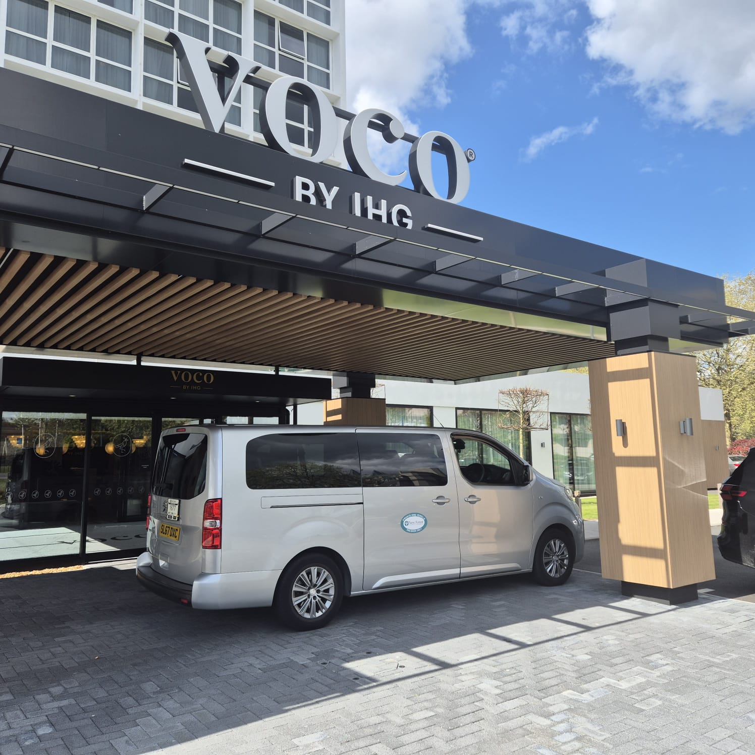 Southampton Airport Parkway private hire transfer