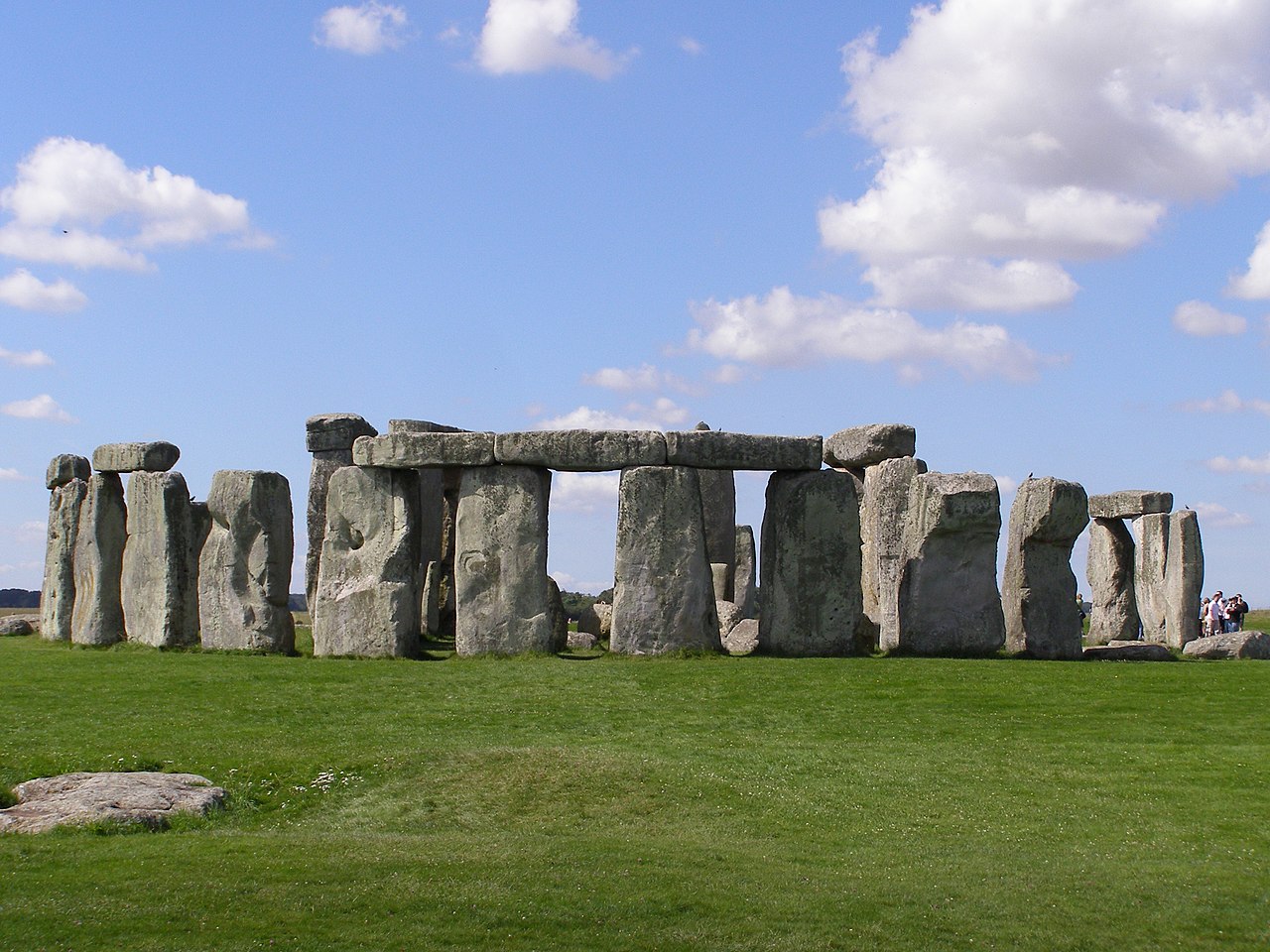 Stonehenge prehistoric monument on Salisbury Plain — UNESCO World Heritage Site